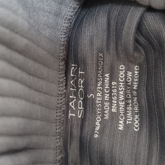 TAHARI SPORT Turtleneck Sweater - Picture 5 of 5